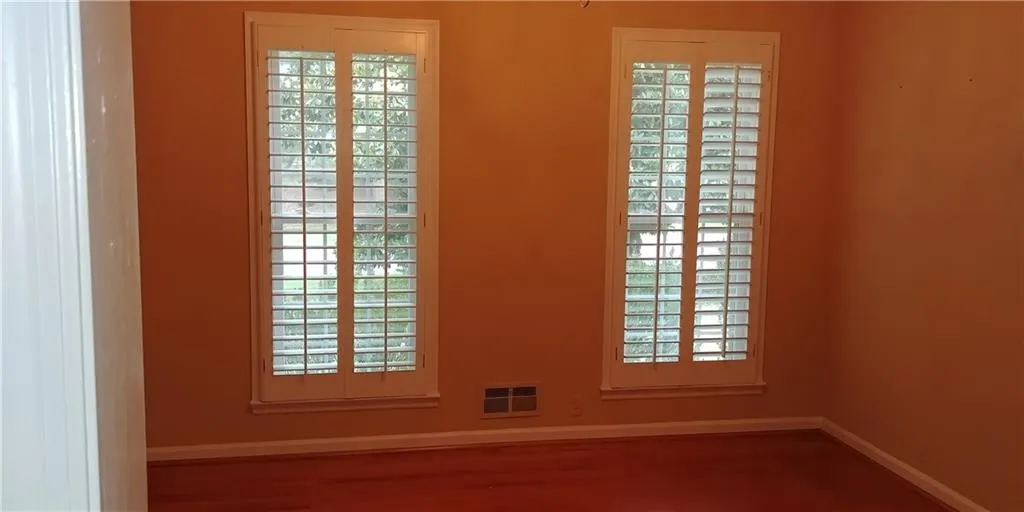 680 Glenairy Drive, Sandy Springs, Georgia 30328, 4 Bedrooms Bedrooms, ,3 BathroomsBathrooms,Residential,Sold,680 Glenairy Drive,5864178