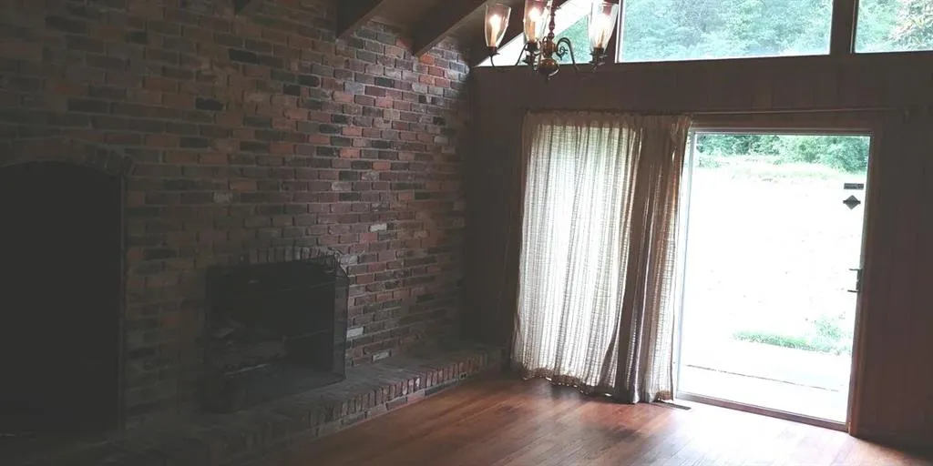 680 Glenairy Drive, Sandy Springs, Georgia 30328, 4 Bedrooms Bedrooms, ,3 BathroomsBathrooms,Residential,Sold,680 Glenairy Drive,5864178