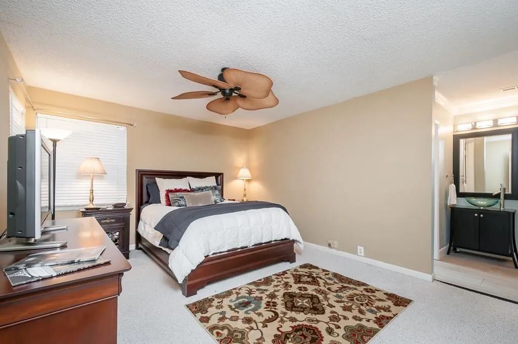 27 Dunwoody Springs Drive Unit 27, Sandy Springs, Georgia 30328, 2 Bedrooms Bedrooms, ,2 BathroomsBathrooms,Residential,Sold,27 Dunwoody Springs Drive Unit 27,5740817