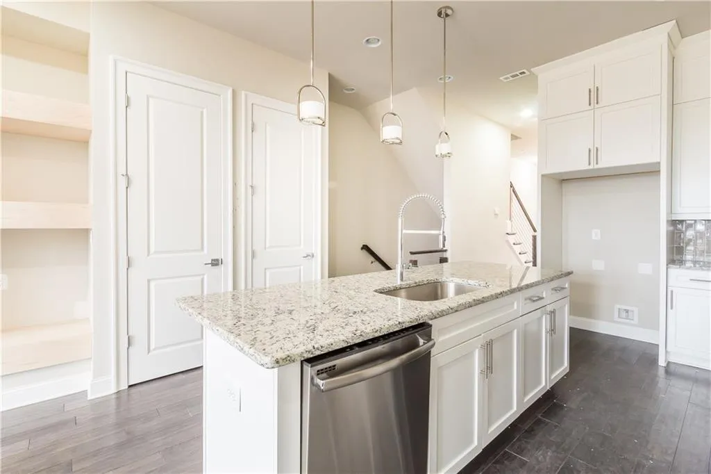 4107 Township Parkway, Atlanta, Georgia 30342, 2 Bedrooms Bedrooms, ,2 BathroomsBathrooms,Residential,Sold,4107 Township Parkway,5816468