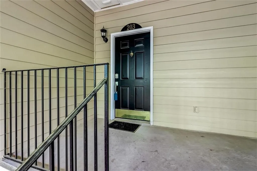 203 Brighton Point, Atlanta, Georgia 30328, 2 Bedrooms Bedrooms, ,2 BathroomsBathrooms,Residential,Sold,203 Brighton Point,6880520