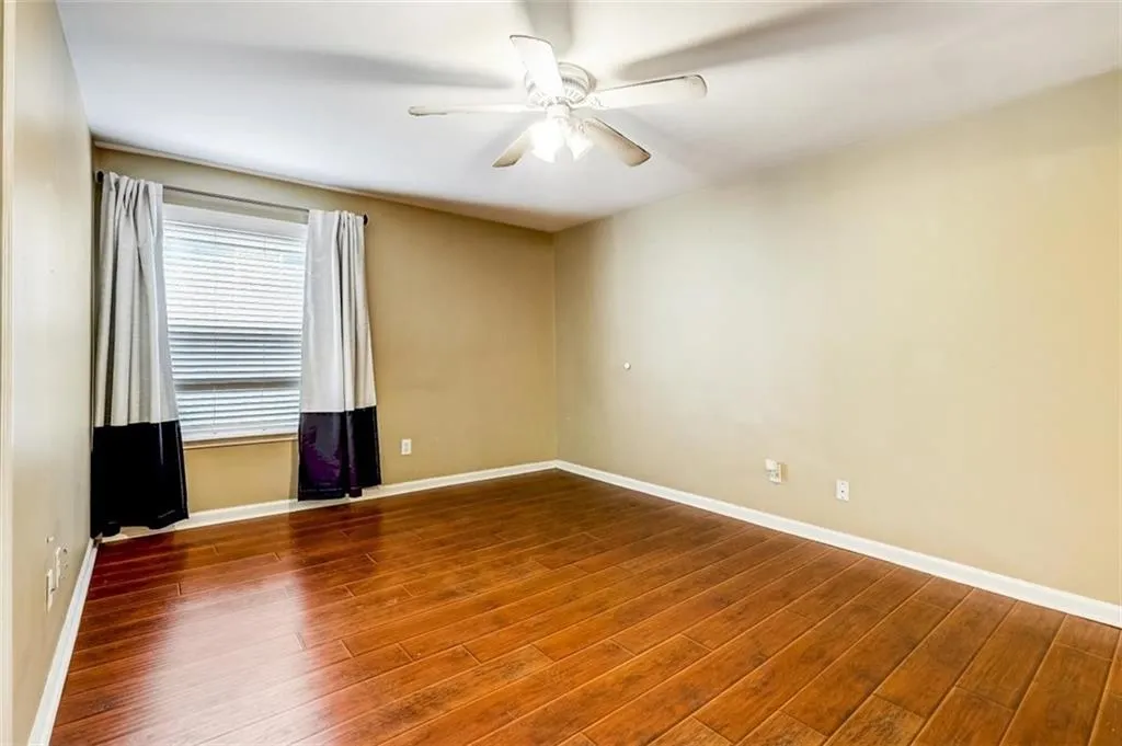 203 Brighton Point, Atlanta, Georgia 30328, 2 Bedrooms Bedrooms, ,2 BathroomsBathrooms,Residential,Sold,203 Brighton Point,6880520