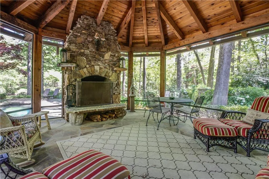 425 Rivertrail Court, Atlanta, Georgia 30350, 4 Bedrooms Bedrooms, ,4 BathroomsBathrooms,Residential,Sold,425 Rivertrail Court,6026541
