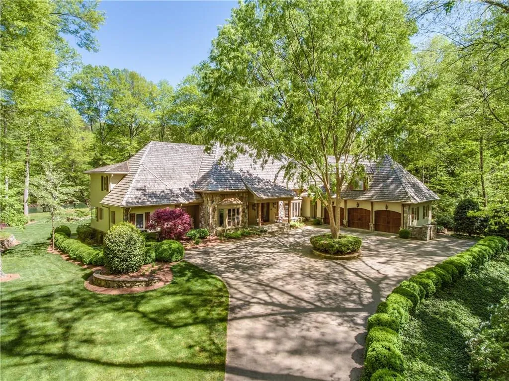 425 Rivertrail Court, Atlanta, Georgia 30350, 4 Bedrooms Bedrooms, ,4 BathroomsBathrooms,Residential,Sold,425 Rivertrail Court,6026541
