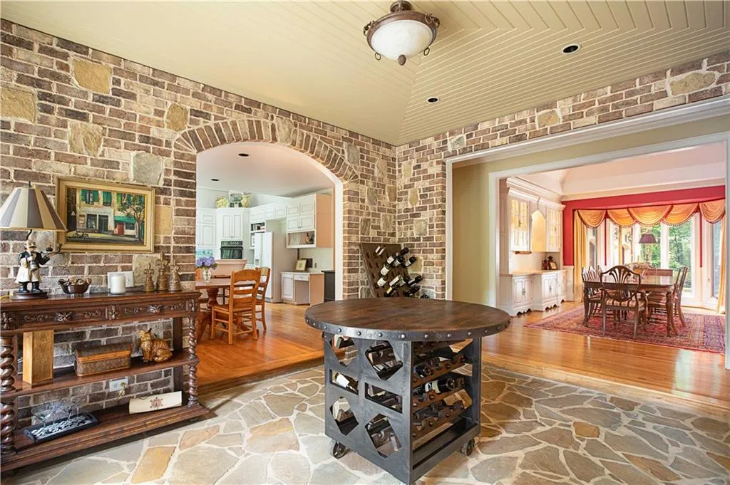 425 Rivertrail Court, Atlanta, Georgia 30350, 4 Bedrooms Bedrooms, ,4 BathroomsBathrooms,Residential,Sold,425 Rivertrail Court,6026541
