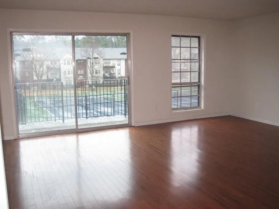 6851 Roswell Road Unit K-12, Sandy Springs, Georgia 30328, 2 Bedrooms Bedrooms, ,2 BathroomsBathrooms,Residential,Sold,6851 Roswell Road Unit K-12,5802947