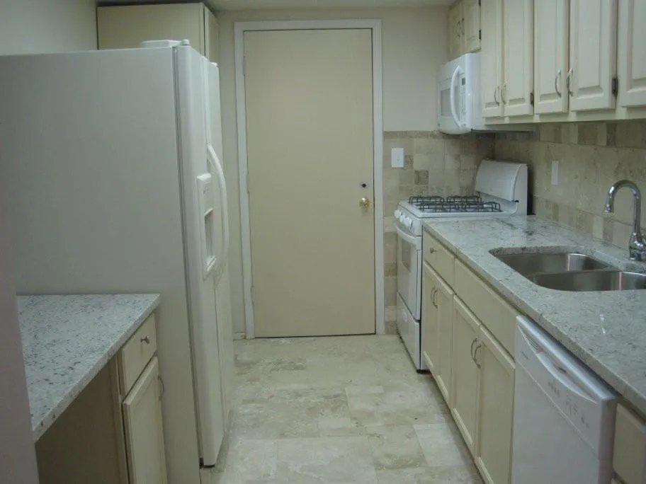 6851 Roswell Road Unit K-12, Sandy Springs, Georgia 30328, 2 Bedrooms Bedrooms, ,2 BathroomsBathrooms,Residential,Sold,6851 Roswell Road Unit K-12,5802947