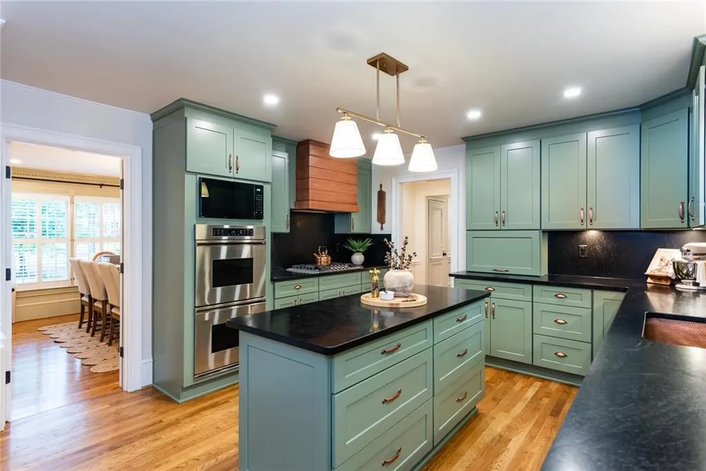 2395 Kimbrough Court, Atlanta, Georgia 30350, 5 Bedrooms Bedrooms, ,4 BathroomsBathrooms,Residential,Sold,2395 Kimbrough Court,7366547