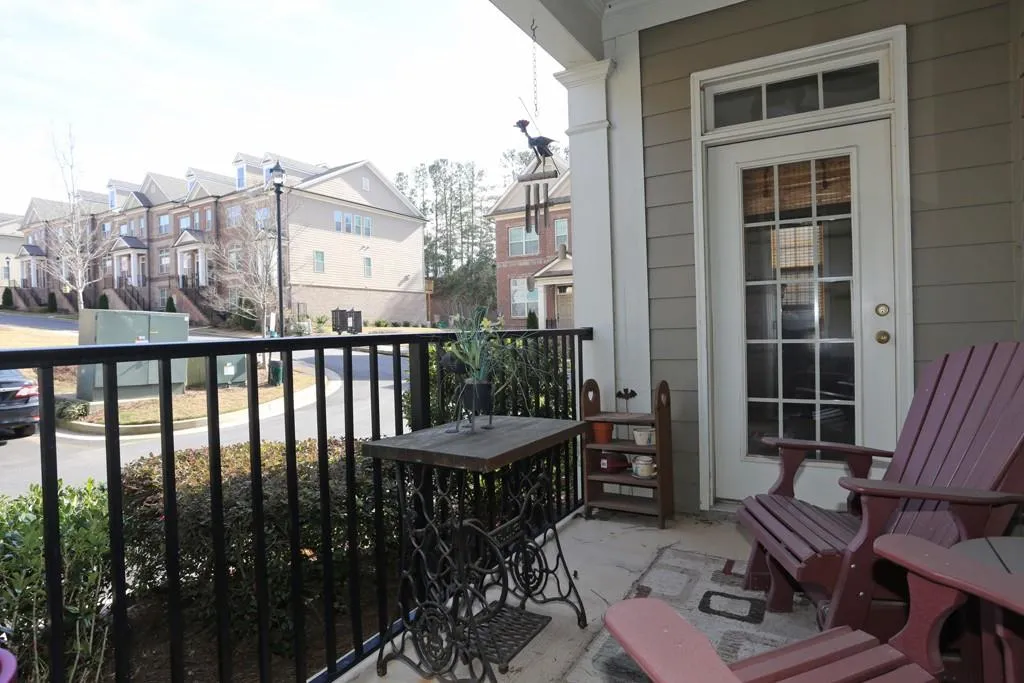 7265 Glisten Avenue Unit 110, Sandy Springs, Georgia 30328, 2 Bedrooms Bedrooms, ,2 BathroomsBathrooms,Residential,Sold,7265 Glisten Avenue Unit 110,5644868