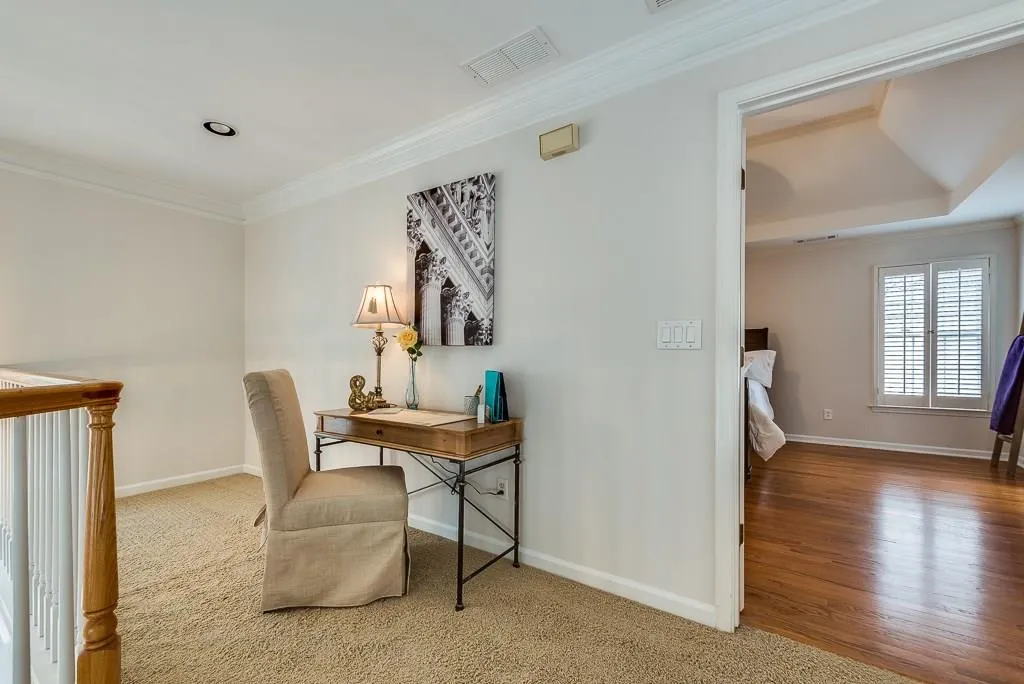 5715 Cameron Hall Place, Sandy Springs, Georgia 30328, 3 Bedrooms Bedrooms, ,2 BathroomsBathrooms,Residential,Sold,5715 Cameron Hall Place,5984699