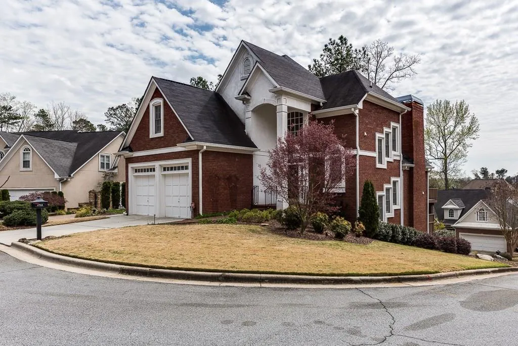 5715 Cameron Hall Place, Sandy Springs, Georgia 30328, 3 Bedrooms Bedrooms, ,2 BathroomsBathrooms,Residential,Sold,5715 Cameron Hall Place,5984699