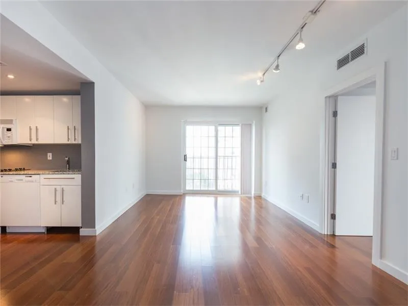 199 14th Street Ne Unit 908, Atlanta, Georgia 30309, 2 Bedrooms Bedrooms, ,2 BathroomsBathrooms,Residential,Sold,199 14th Street Ne Unit 908,5918353
