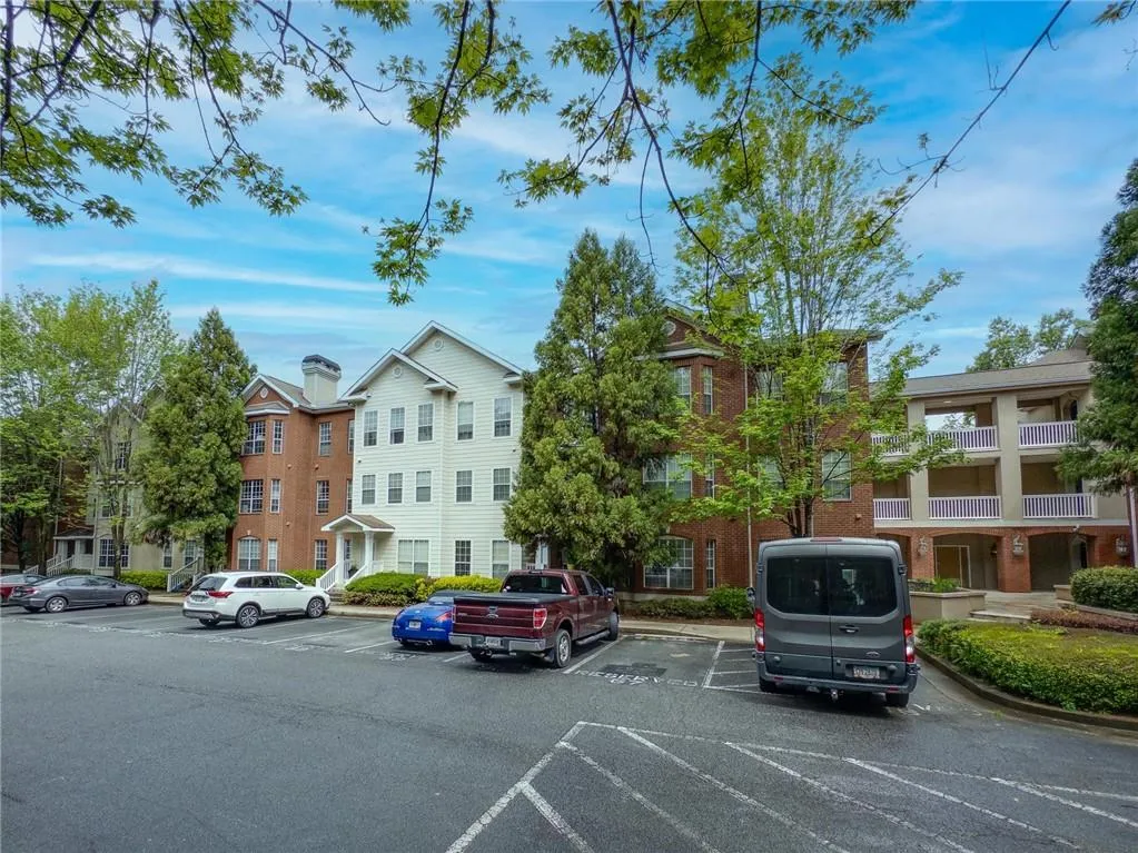 5641 Roswell Road Unit 108, Sandy Springs, Georgia 30342, 1 Bedroom Bedrooms, ,1 BathroomBathrooms,Residential,Sold,5641 Roswell Road Unit 108,7202919