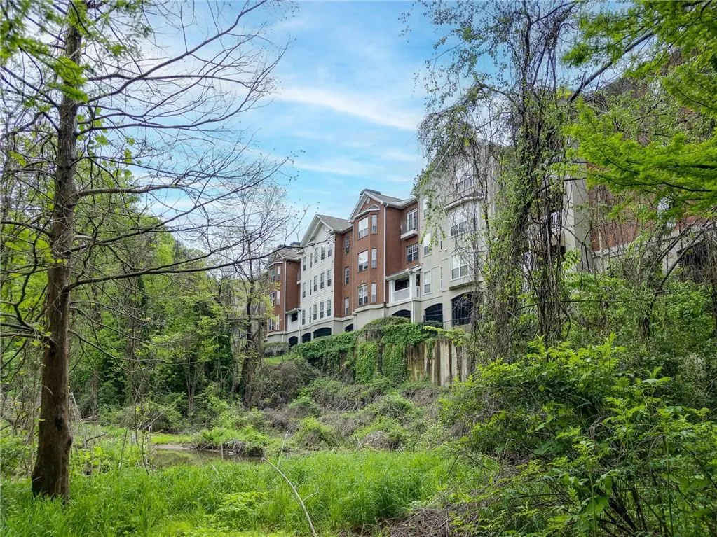 5641 Roswell Road Unit 108, Sandy Springs, Georgia 30342, 1 Bedroom Bedrooms, ,1 BathroomBathrooms,Residential,Sold,5641 Roswell Road Unit 108,7202919