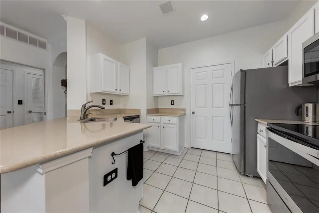5641 Roswell Road Unit 108, Sandy Springs, Georgia 30342, 1 Bedroom Bedrooms, ,1 BathroomBathrooms,Residential,Sold,5641 Roswell Road Unit 108,7202919