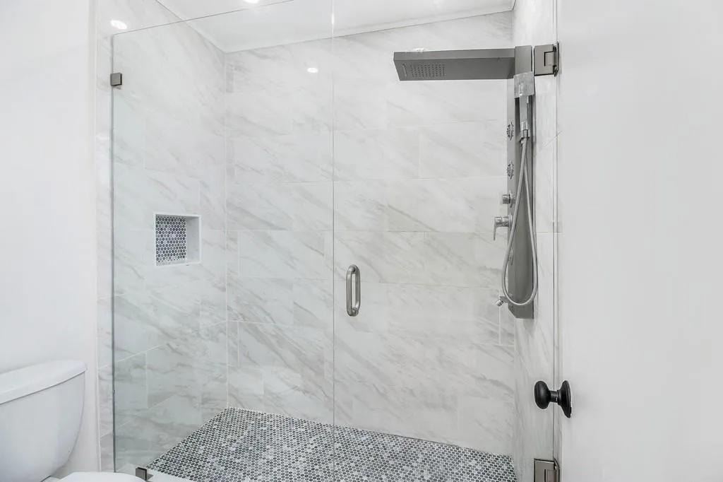 6520 Roswell Road Ne Unit 16, Atlanta, Georgia 30328, 2 Bedrooms Bedrooms, ,1 BathroomBathrooms,Residential,Sold,6520 Roswell Road Ne Unit 16,6815874