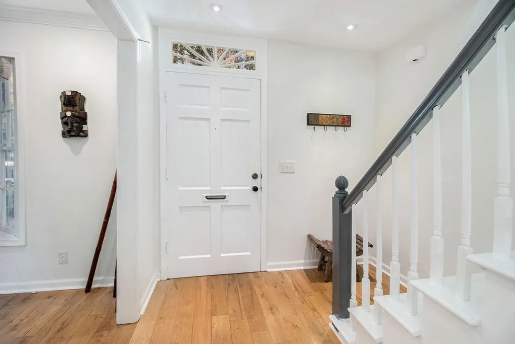 6520 Roswell Road Ne Unit 16, Atlanta, Georgia 30328, 2 Bedrooms Bedrooms, ,1 BathroomBathrooms,Residential,Sold,6520 Roswell Road Ne Unit 16,6815874
