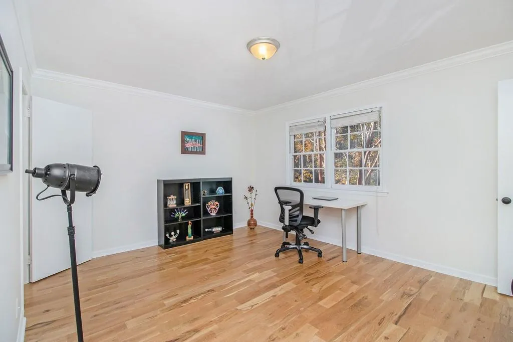 6520 Roswell Road Ne Unit 16, Atlanta, Georgia 30328, 2 Bedrooms Bedrooms, ,1 BathroomBathrooms,Residential,Sold,6520 Roswell Road Ne Unit 16,6815874