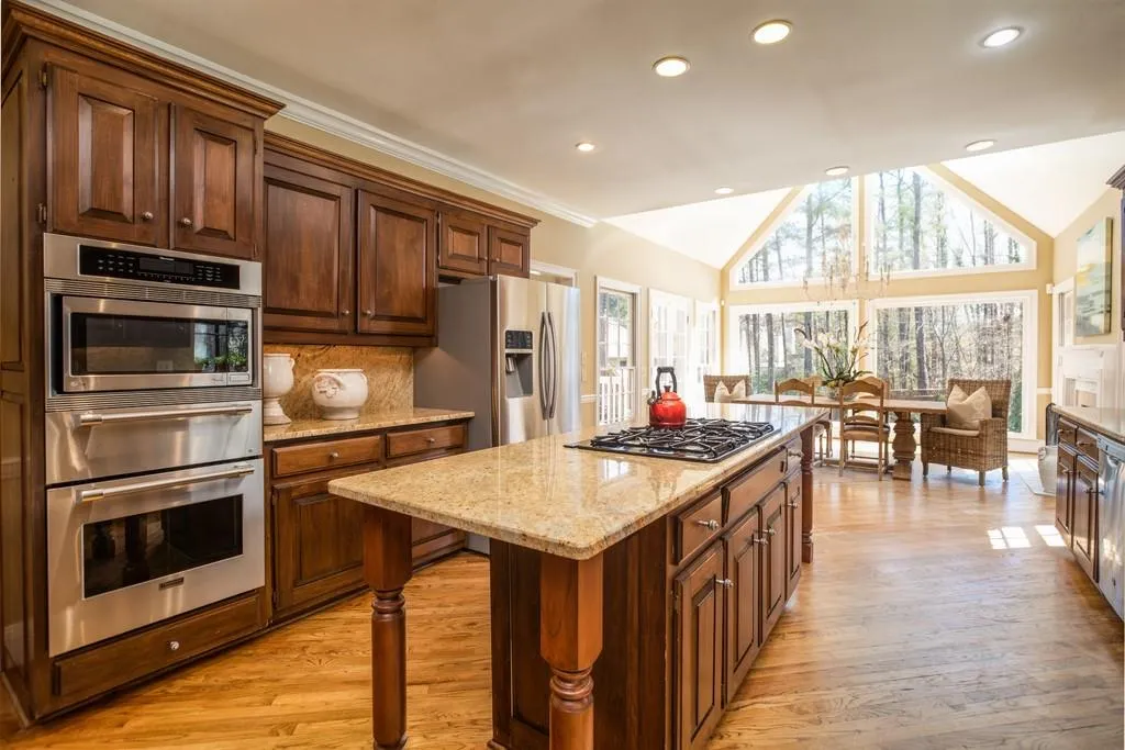 215 Walhalla Court, Atlanta, Georgia 30350, 5 Bedrooms Bedrooms, ,4 BathroomsBathrooms,Residential,Sold,215 Walhalla Court,6524829