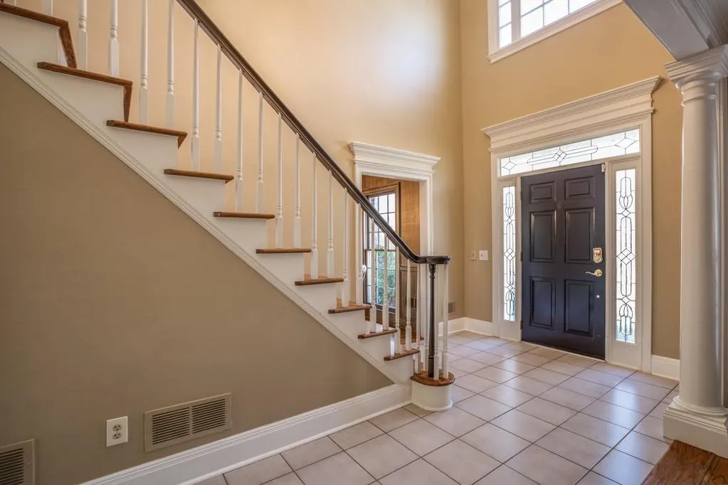 215 Walhalla Court, Atlanta, Georgia 30350, 5 Bedrooms Bedrooms, ,4 BathroomsBathrooms,Residential,Sold,215 Walhalla Court,6524829