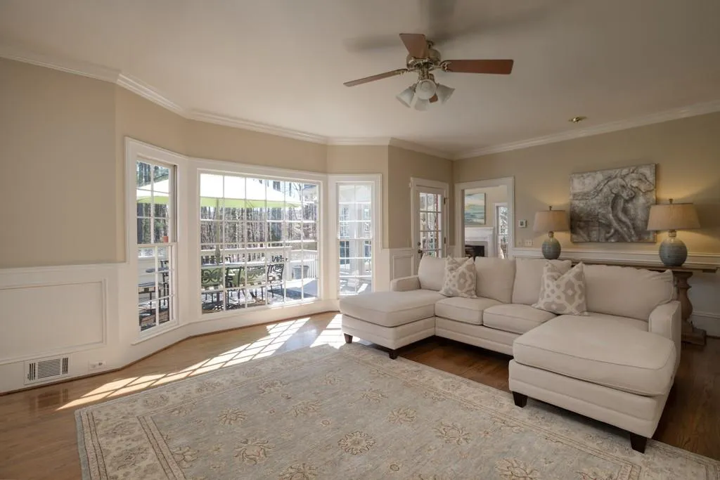 215 Walhalla Court, Atlanta, Georgia 30350, 5 Bedrooms Bedrooms, ,4 BathroomsBathrooms,Residential,Sold,215 Walhalla Court,6524829