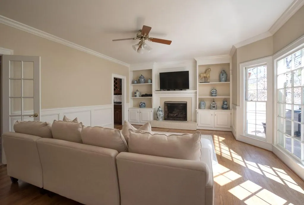 215 Walhalla Court, Atlanta, Georgia 30350, 5 Bedrooms Bedrooms, ,4 BathroomsBathrooms,Residential,Sold,215 Walhalla Court,6524829