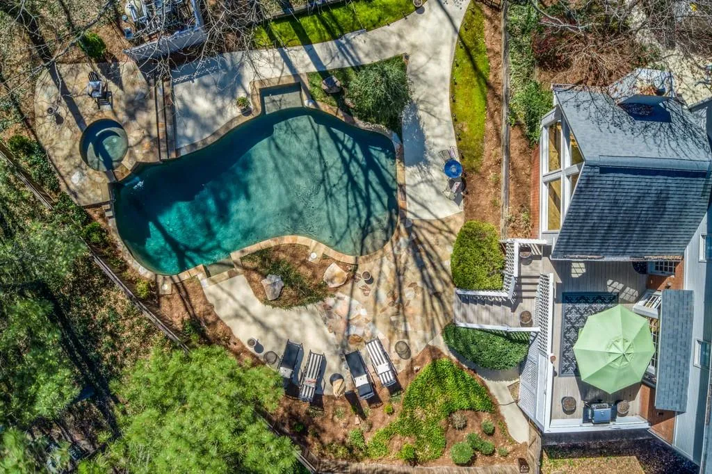 215 Walhalla Court, Atlanta, Georgia 30350, 5 Bedrooms Bedrooms, ,4 BathroomsBathrooms,Residential,Sold,215 Walhalla Court,6524829