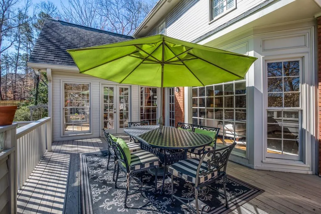 215 Walhalla Court, Atlanta, Georgia 30350, 5 Bedrooms Bedrooms, ,4 BathroomsBathrooms,Residential,Sold,215 Walhalla Court,6524829