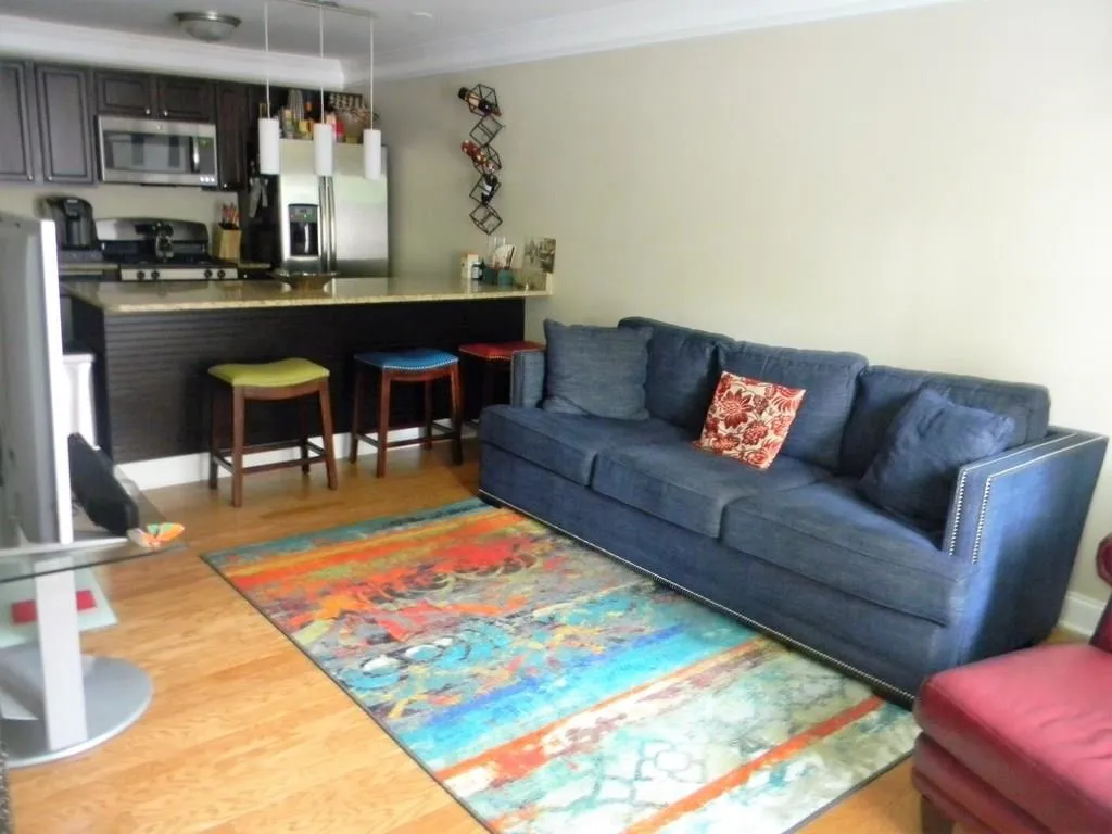 6980 Roswell Road Unit L2, Atlanta, Georgia 30328, 1 Bedroom Bedrooms, ,1 BathroomBathrooms,Residential,Sold,6980 Roswell Road Unit L2,6039108