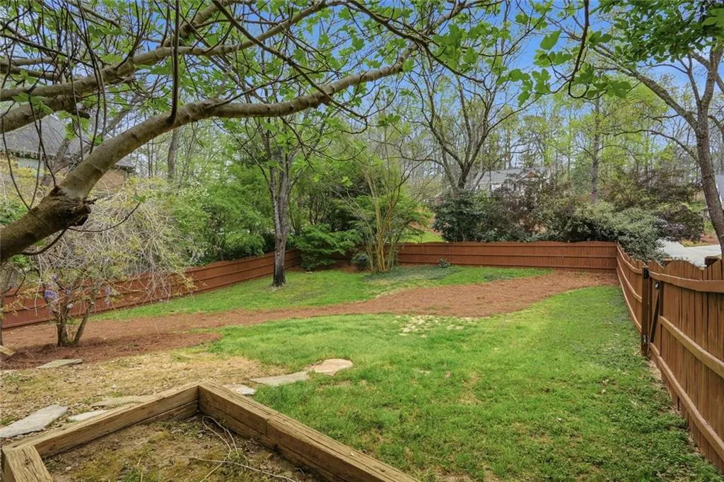 7105 Cherry Bluff Drive, Atlanta, Georgia 30350, 5 Bedrooms Bedrooms, ,4 BathroomsBathrooms,Residential,For Sale,7105 Cherry Bluff Drive,7744451