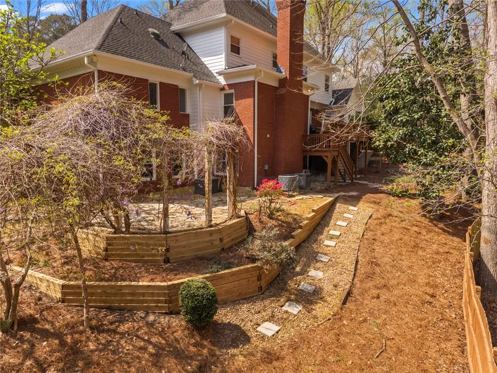 7105 Cherry Bluff Drive, Atlanta, Georgia 30350, 5 Bedrooms Bedrooms, ,4 BathroomsBathrooms,Residential,For Sale,7105 Cherry Bluff Drive,7744451