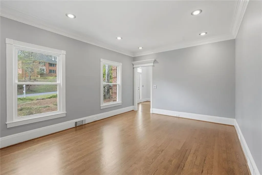 7105 Cherry Bluff Drive, Atlanta, Georgia 30350, 5 Bedrooms Bedrooms, ,4 BathroomsBathrooms,Residential,For Sale,7105 Cherry Bluff Drive,7744451