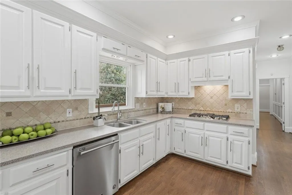 7105 Cherry Bluff Drive, Atlanta, Georgia 30350, 5 Bedrooms Bedrooms, ,4 BathroomsBathrooms,Residential,For Sale,7105 Cherry Bluff Drive,7744451