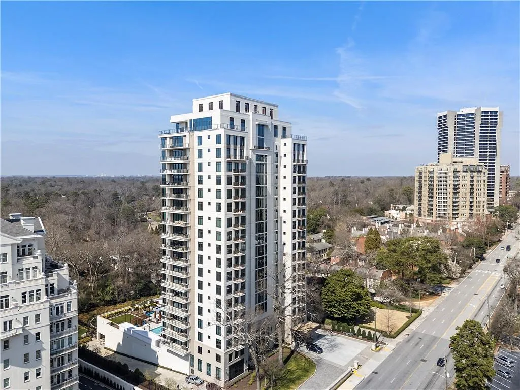 2520 Peachtree Road Nw Unit 602, Atlanta, Georgia 30305, 3 Bedrooms Bedrooms, 0 ,3 BathroomsBathrooms,Residential,For Sale,2520 Peachtree Road Nw Unit 602,7842539