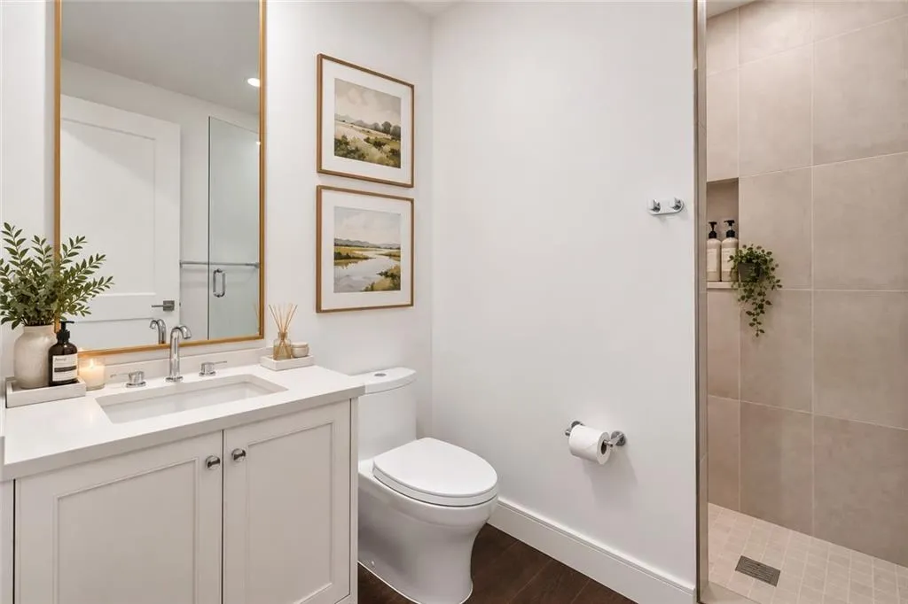 2520 Peachtree Road Nw Unit 602, Atlanta, Georgia 30305, 3 Bedrooms Bedrooms, 0 ,3 BathroomsBathrooms,Residential,For Sale,2520 Peachtree Road Nw Unit 602,7842539