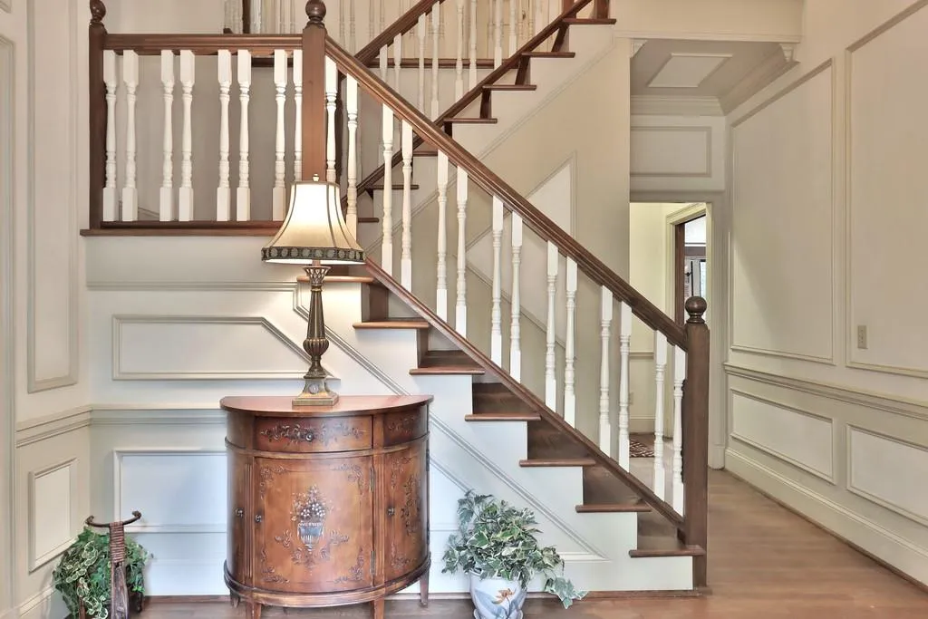 90 Cliffcreek Trc Trace, Sandy Springs, Georgia 30350, 5 Bedrooms Bedrooms, ,4 BathroomsBathrooms,Residential,Sold,90 Cliffcreek Trc Trace,6726313