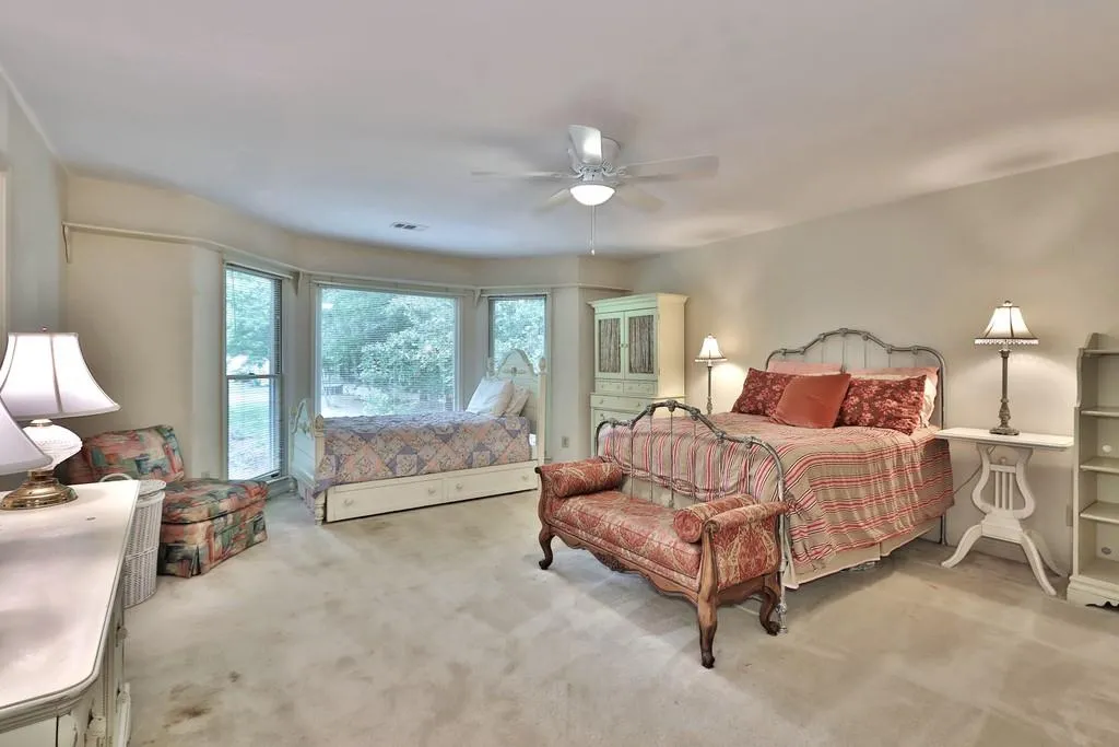 90 Cliffcreek Trc Trace, Sandy Springs, Georgia 30350, 5 Bedrooms Bedrooms, ,4 BathroomsBathrooms,Residential,Sold,90 Cliffcreek Trc Trace,6726313