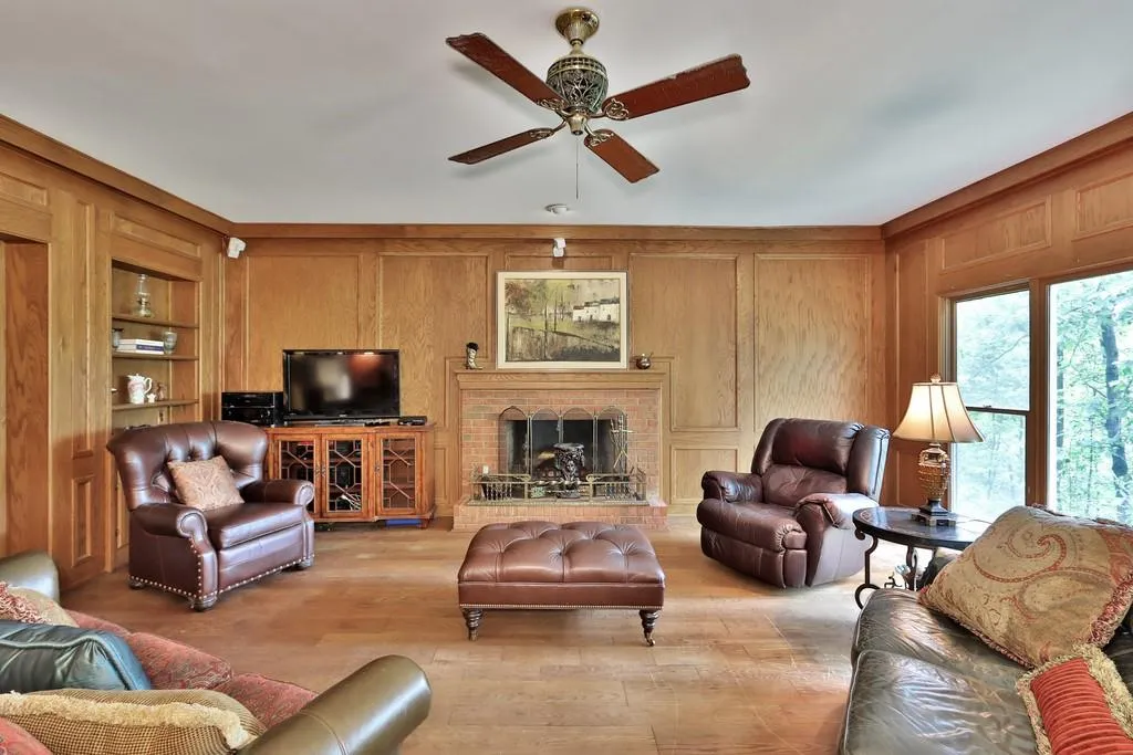 90 Cliffcreek Trc Trace, Sandy Springs, Georgia 30350, 5 Bedrooms Bedrooms, ,4 BathroomsBathrooms,Residential,Sold,90 Cliffcreek Trc Trace,6726313