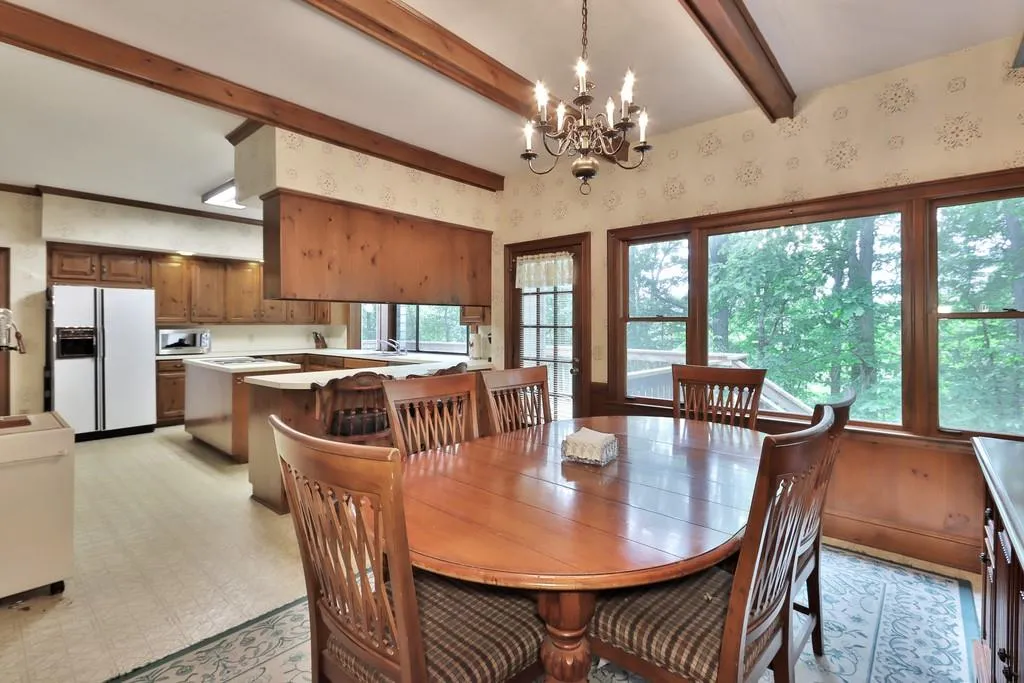 90 Cliffcreek Trc Trace, Sandy Springs, Georgia 30350, 5 Bedrooms Bedrooms, ,4 BathroomsBathrooms,Residential,Sold,90 Cliffcreek Trc Trace,6726313