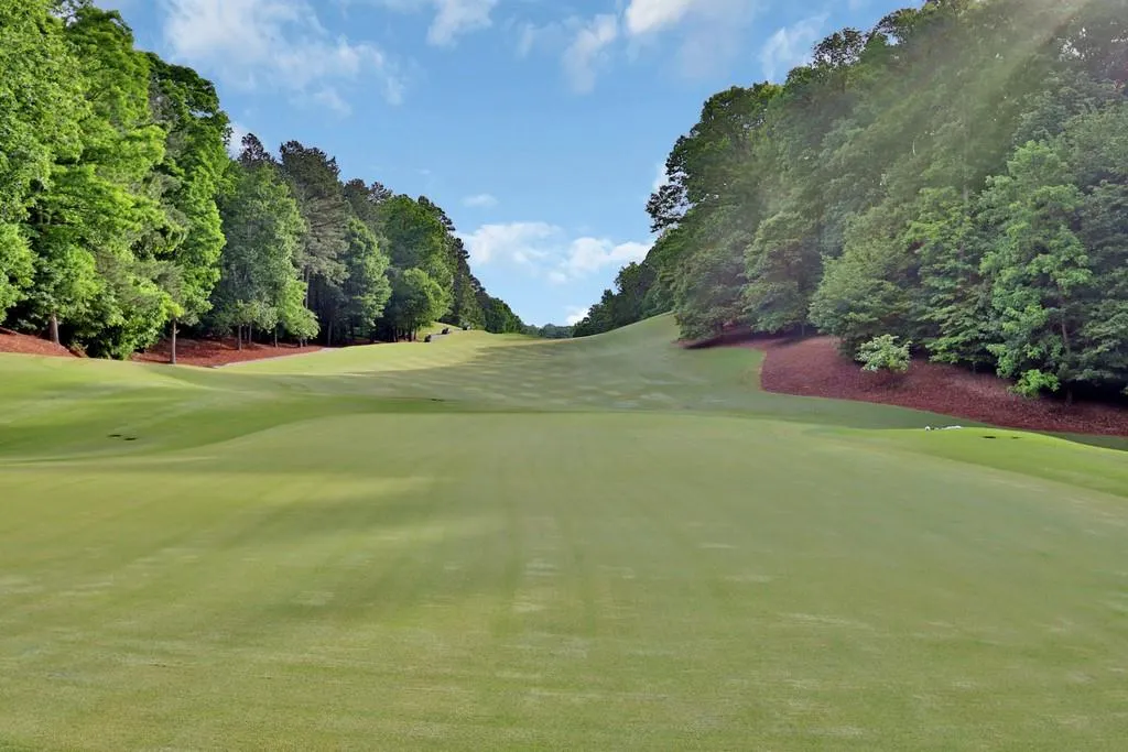 90 Cliffcreek Trc Trace, Sandy Springs, Georgia 30350, 5 Bedrooms Bedrooms, ,4 BathroomsBathrooms,Residential,Sold,90 Cliffcreek Trc Trace,6726313