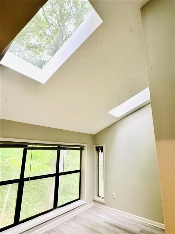 8740 Roswell Road Unit 6d, Atlanta, Georgia 30350, 2 Bedrooms Bedrooms, ,2 BathroomsBathrooms,Residential,Sold,8740 Roswell Road Unit 6d,7219290