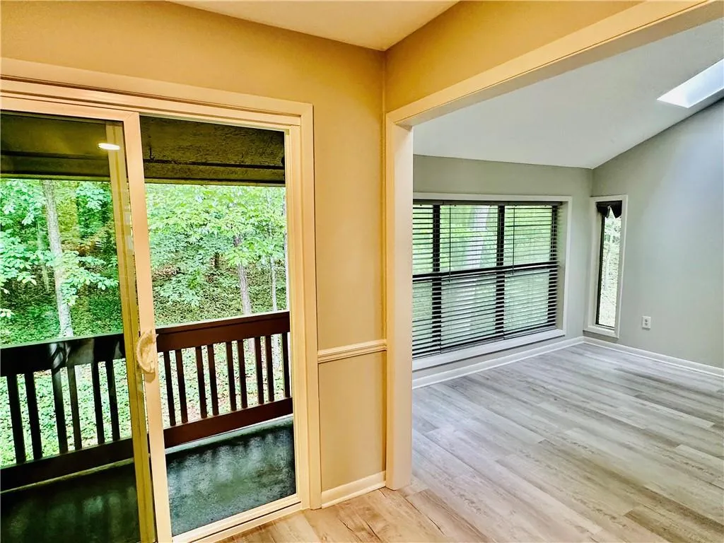 8740 Roswell Road Unit 6d, Atlanta, Georgia 30350, 2 Bedrooms Bedrooms, ,2 BathroomsBathrooms,Residential,Sold,8740 Roswell Road Unit 6d,7219290