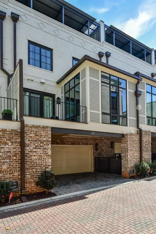 1061 Abington Court, Brookhaven, Georgia 30319, 4 Bedrooms Bedrooms, ,4 BathroomsBathrooms,Residential,Sold,1061 Abington Court,6013762