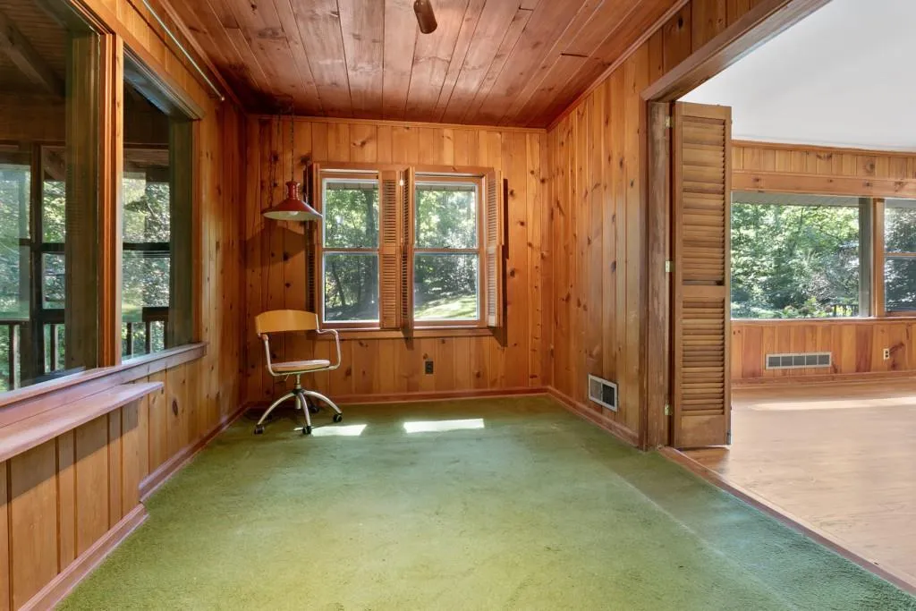 755 Mount Paran Road, Sandy Springs, Georgia 30327, 3 Bedrooms Bedrooms, ,2 BathroomsBathrooms,Residential,Sold,755 Mount Paran Road,6950587