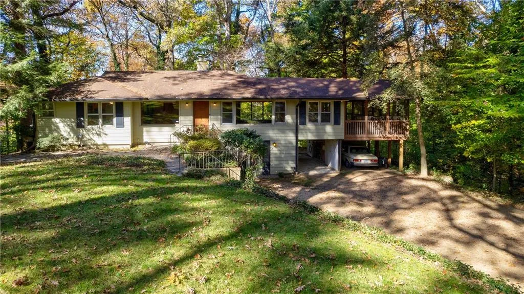 755 Mount Paran Road, Sandy Springs, Georgia 30327, 3 Bedrooms Bedrooms, ,2 BathroomsBathrooms,Residential,Sold,755 Mount Paran Road,6950587