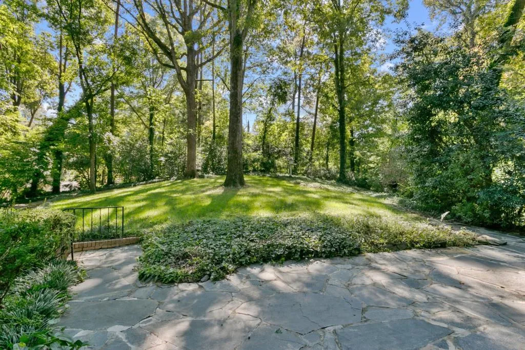 755 Mount Paran Road, Sandy Springs, Georgia 30327, 3 Bedrooms Bedrooms, ,2 BathroomsBathrooms,Residential,Sold,755 Mount Paran Road,6950587