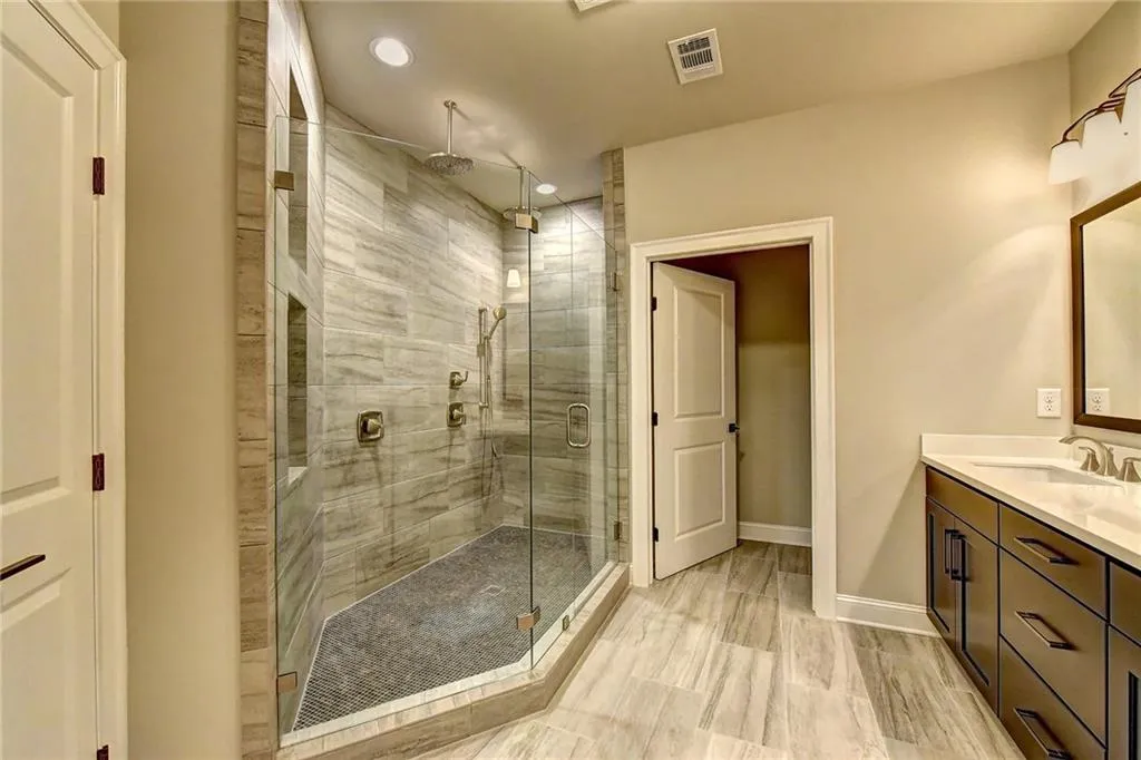 4327 Parkside Place, Atlanta, Georgia 30342, 3 Bedrooms Bedrooms, ,3 BathroomsBathrooms,Residential,Sold,4327 Parkside Place,6502509