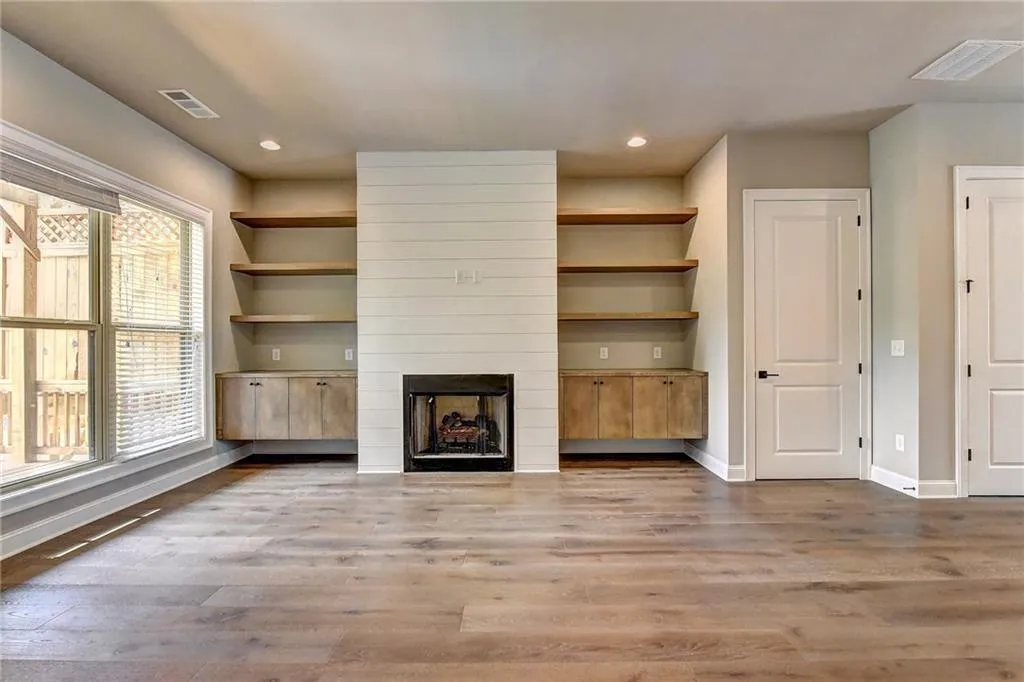 4327 Parkside Place, Atlanta, Georgia 30342, 3 Bedrooms Bedrooms, ,3 BathroomsBathrooms,Residential,Sold,4327 Parkside Place,6502509