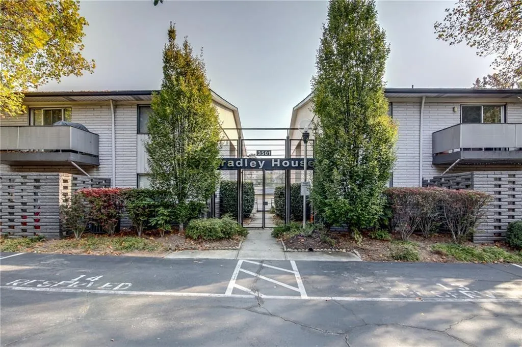 3501 Roswell Road Unit 203, Atlanta, Georgia 30342, 1 Bedroom Bedrooms, ,1 BathroomBathrooms,Residential,Sold,3501 Roswell Road Unit 203,5772623 3501 Roswell Road Unit 203, Atlanta, Georgia 30342, 1 Bedroom Bedrooms, ,1 BathroomBathrooms,Residential,Sold,3501 Roswell Road Unit 203,5772623