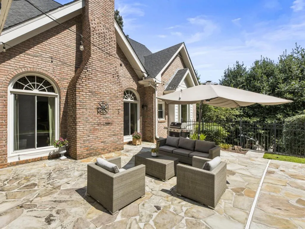 7425 Stoneykirk Close, Sandy Springs, Georgia 30350, 5 Bedrooms Bedrooms, ,4 BathroomsBathrooms,Residential,Sold,7425 Stoneykirk Close,7262214